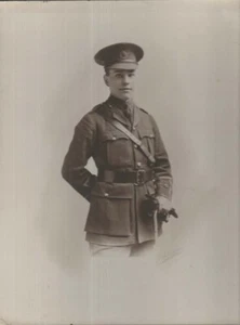 WWI STUDIO PORTRAIT YOUNG ROYAL ENGINEER OFFICER C1914 SOUTHSEA - Foto 1 di 2