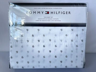 CONJUNTO DE FOLHAS DUPLAS TOMMY Hilfiger com estampa de barca branca (3 peças) - Imagem 1 de 3