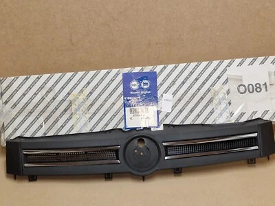 Решетка переднего радиатора Fiat Panda 169 2003-2009 735363745 подлинная НОВАЯ от оригинального производителя - Изображение 1 из 4