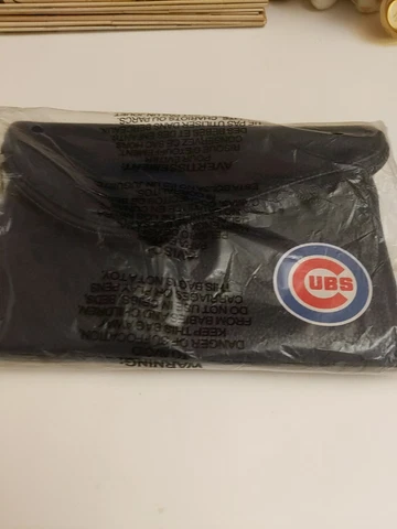 Chicago Cubs Clutch Purse New In Bag Cover