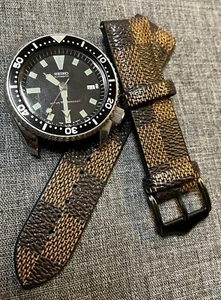 Silicone Sports Watch Strap / Vintage Chess Design / Black Brown / PVD 20/22mm - Picture 1 of 7