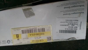 Original Neu Audi A1 Befestigungsteile Frontklappe 8X0098615A - Bild 1 von 1