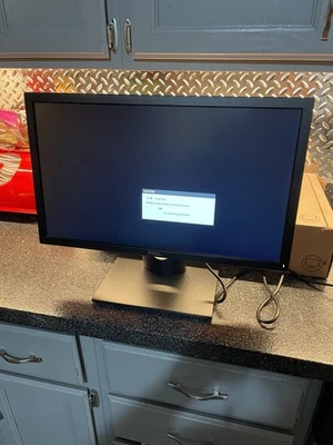Dell E2216H 22”  1080p Widescreen LED Monitor - Image 1 of 4