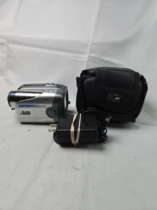 JVC GR-DA30U Camcorder Digital Video Camera 30x Optical Zoom Sliding LCD Monitor - Picture 1 of 10