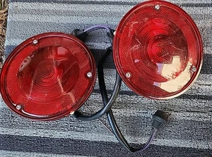 GUIDE IT SAE STIAP 65 NOS USA MADE Vintage Taillight Assembly Pair - Foto 1 di 8