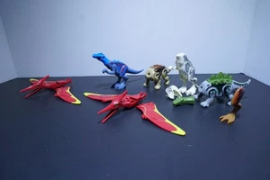 Replica/generic Jurassic World Building Blocks Parts  - Picture 1 of 3