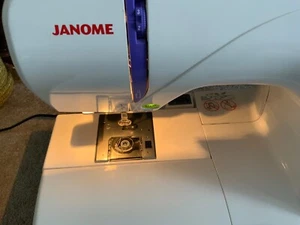 Janome Memory Craft 300E Embroidery Machine Computerised Sewing - Picture 1 of 9