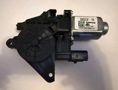 2020 - 2022 CHRYSLER VOYAGER FRONT RIGHT SIDE DOOR WINDOW CONTROL MOTOR OEM - Image 1 of 2