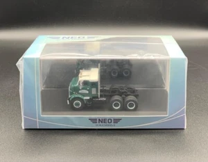 1:64 NEOSCALE GMC 950 CANNONBALL SLEEPER CAB - DARK GREEN/WHITE - 1954 - Foto 1 di 3
