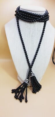 Cuentas de vidrio negro de colección y Larait de 70 pulgadas con espaciadores de diamantes de imitación tono plateado Foto 1 de 4
