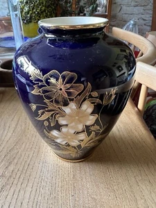 Florero vintage alemán años 60 China azul y dorado - Imagen 1 de 4