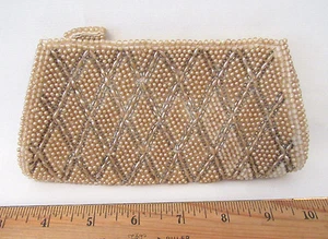 BOLSO DE MANO CLUTCH VINTAGE AÑOS 50 60 CON CUENTAS HECHO EN JAPÓN PATRÓN DE DIAMANTES PLATA TOSTADA - Imagen 1 de 10