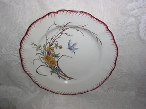 Plato de ensalada Sarreguemines Papillon flores silvestres mariposa borde ondulado borde rojo - Imagen 1 de 3