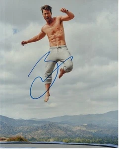Foto 8x10 autografiada firmada por GLEN POWELL - Imagen 1 de 1
