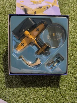 Corgi Aviation 4304, FW-190A-4, Chevron doble negro, Adolf Dickfield 1942 Foto 1 de 4