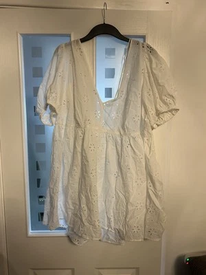 H&M Blanco Cubre Talla XL Foto 1 de 3