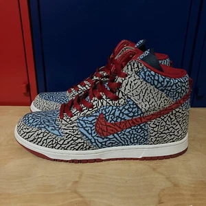 NIKE ID DARK STAMPA ELEFANTE ALTO TAGLIA 10 ROSSO/BLU/GRIGIO RARO CEMENTO STREETWEAR - Foto 1 di 9
