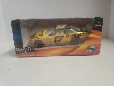 2001 风火轮赛车 1/24 比例 #17 Matt Kenseth Dewalt — 第 1/4 张图片