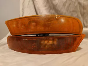 JDM Subaru GC8 Impreza WRX STI V3 Front Bumper Turn Signal Light Lamp OEM BANANA - Picture 1 of 20