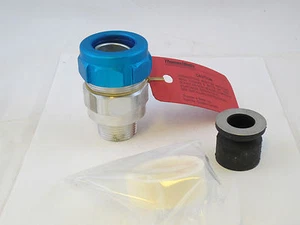 THOMAS & BETTS HLT100 1" TRAY CABLE CONNECTOR FOR HAZARDOUS LOCATIONS - Picture 1 of 3