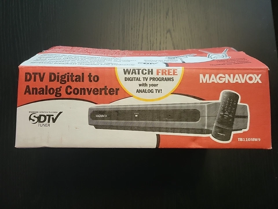 Magnavox DTV Digital To Analog TV Converter TB100MW9A Open Box Remote - Image 1 of 1