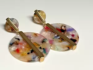 Vintage Earrings Stud Dangle Drop Gold Tone Metal Plastic Round - Picture 1 of 9