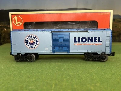 Lionel 6-19996 Train O Gauge Model Railroad 2001 New York Toy Fair Boxcar NIB - Image 1 of 4