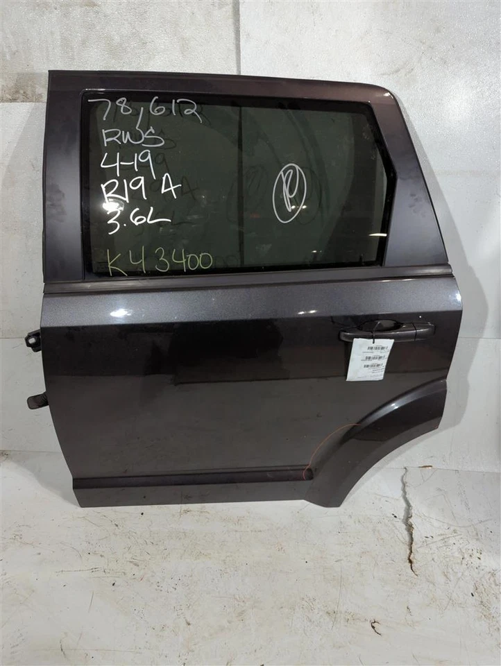 Conjunto de puerta trasera izquierda usado lado trasero se adapta a: Dodge Journey 2019 privacidad eléctrica Foto 1 de 4