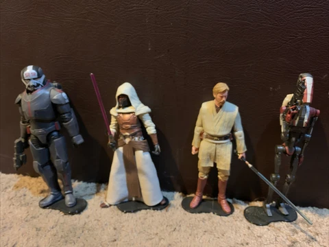 Star Wars Black Series Figures Lot 4 Loose Hasbro **INCLUDES 4 STANDS Cover