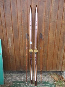OLD VINTAGE 74" Snow Skis Has BROWN Finish with Bindings + Pole GREAT DECORATION - Picture 1 of 5