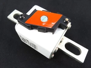 Fusible Eaton SPJ-6E700 Bussmann 2FKE/115 AR 700A 1000V NUEVO - Imagen 1 de 10