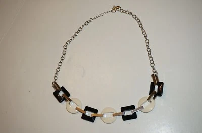 Collar GUESS BLANCO Y NEGRO Tono Plata NUEVO Foto 1 de 4