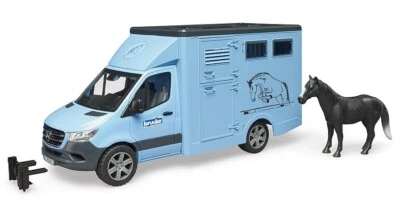 BRUDER - Mercedes Benz Sprinter con cavallo - 1/16 - BRU2674 - Immagine 1 di 4