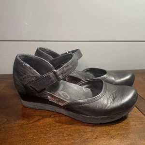 OTBT Black Leather Companion Mary Jane Wedge 6.5 Slingback Clog Shoes - Picture 1 of 10