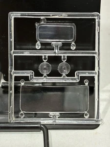 Camioneta Ford Lindberg 1993 34 escala 1:25 modelo #72157 solo vidrio - Imagen 1 de 2