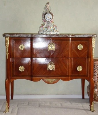 Commode d'époque Transition XVIII siècle estampillée JB VASSOU - Photo 1/4