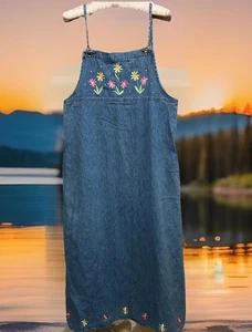 Quacker Factory Denim Dress 10 Blue Embroidered Floral Side Pockets 100% Cotton - Picture 1 of 6