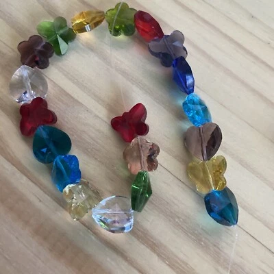 20 MIXED COLOR CLEAR CRYSTAL FACETED  HEARTS FLOWER BUTTERFLY GLASS BEADS    - Image 1 of 4