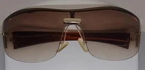 Peter Morrissey 1404 sunglasses Lens: 1310 Bridge: Contiguous Temple: 140 - Picture 1 of 4