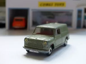 Corgi Toys 450 Mini Van with Countryman grille - Picture 1 of 10