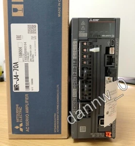 Nuevo en caja Mitsubishi MR-J4-70A AC SERVO DRIVER - Imagen 1 de 3