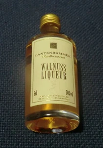 120€/L Lantenhammer Walnuss Liqueur Likör 0,05L 30% Vol.Alk Miniatur - Bild 1 von 1