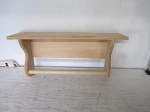 UNVOLLENDETES Massivholz Wand Akzent Regal mit Dübelstange 24" x 11" x 5,75" - Bild 1 von 3