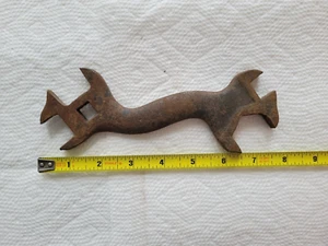 Antique Cast Iron Multi-Wrench - Farm Tools - Picture 1 of 2