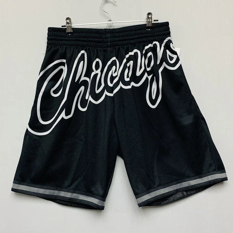 Mitchell & Ness Shorts (Men Size S) Mesh NBA Chicago Bulls Logo Jordan Black Cover
