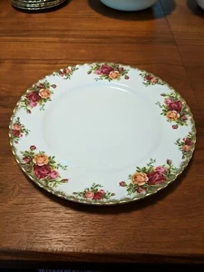 Royal Albert Old Country Roses 10,5" Speiseteller - Bild 1 von 3
