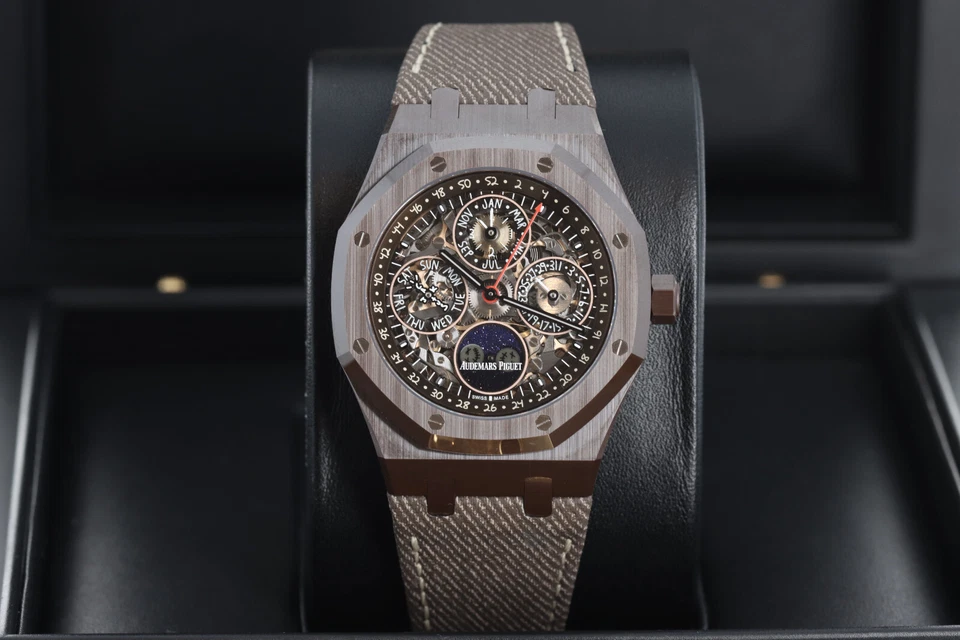 Calendario perpetuo AP Royal Oak Travis Scott 'Cactus Jack' 26585CM.OO.D301VE.01 Foto 1 de 4
