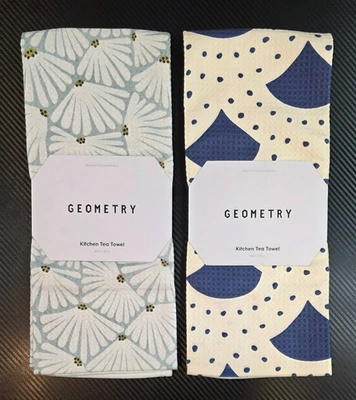Geometry Set of 2, Kitchen Tea Towels Super Absorbent - Size 18-inch x 30-inch - Image 1 of 4