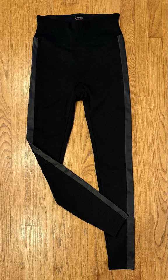 SPANX Assets Leggings Adelgazantes Cintura Alta Negros Imitación Cuero Rayas Grandes Foto 1 de 4