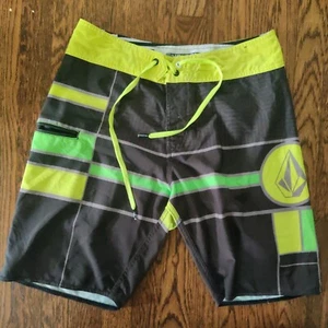 Volcom 4 way stretch board shorts size 30 green yellow black 18.5" inseam 9" - Picture 1 of 7
